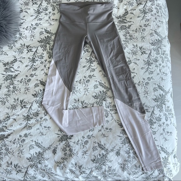 LULULEMON women tight limited edition size 4 - Picture 4 of 10